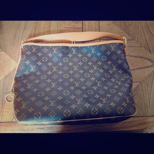 Louis  Vuitton Shoulder Bag